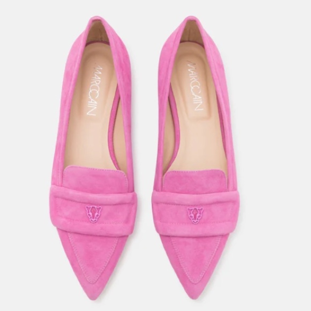 Like new Marc Cain slip on loafer suede